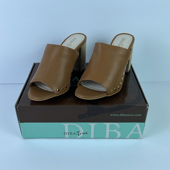 DIBA.True Twin Crest Heel SandaL - Picture 3 of 11